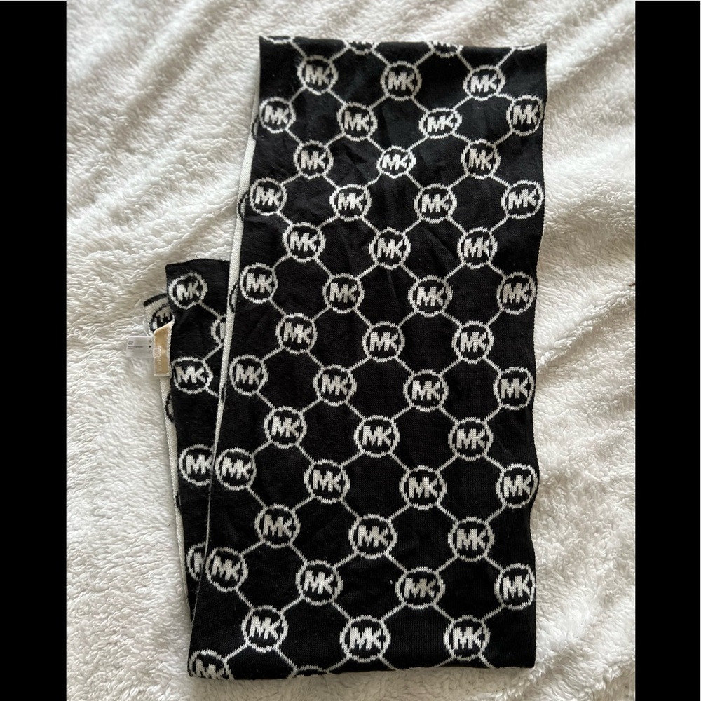 MICHAEL Michael Kors Scarf